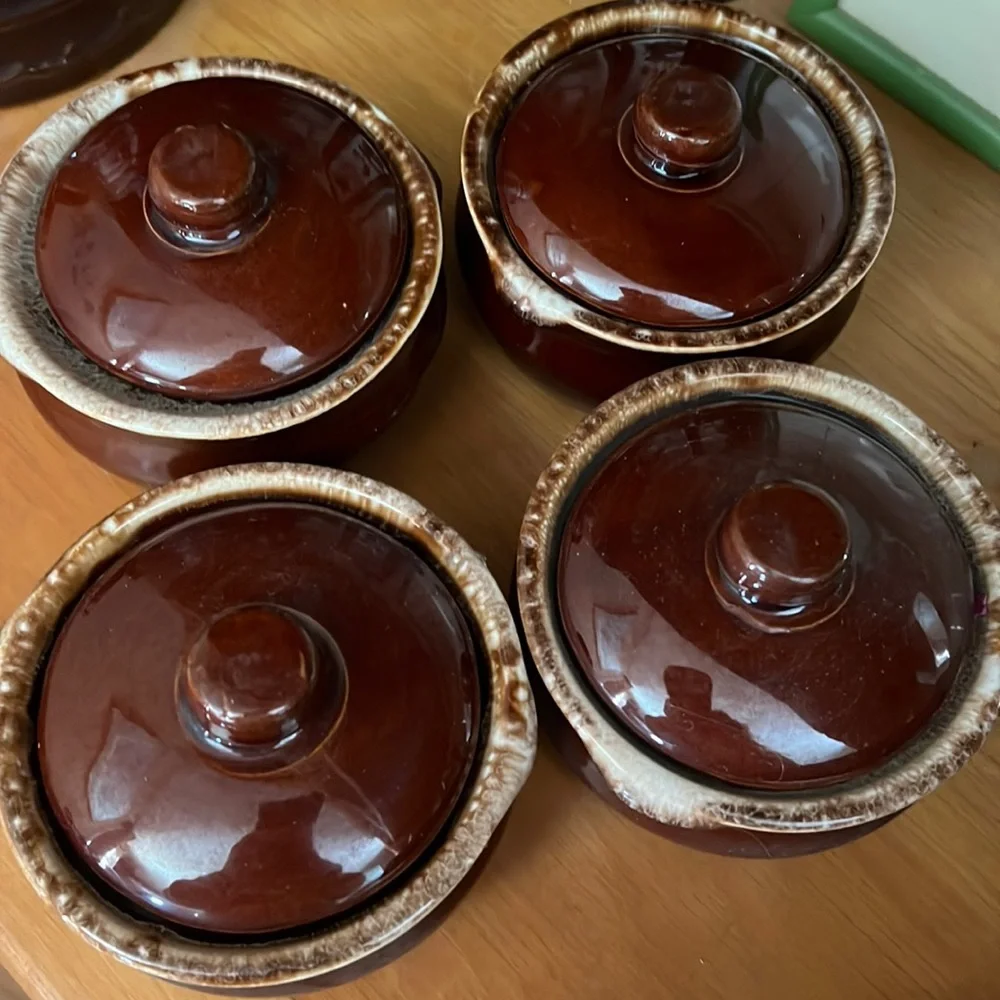 4 Vintage McCoy 340 Bean Pots with Lids